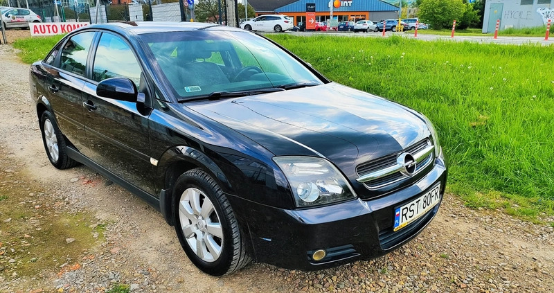 Opel Vectra cena 13999 przebieg: 121000, rok produkcji 2004 z Wieliczka małe 154